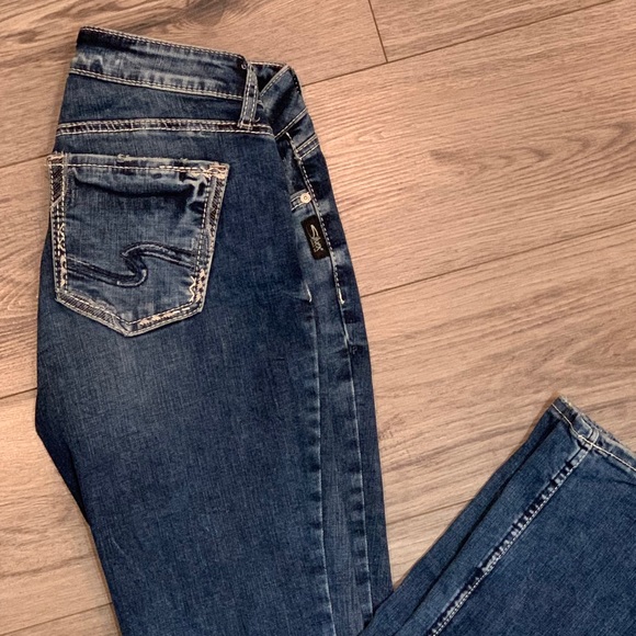 SILVER Avery Jeans NWOT - Picture 2 of 8